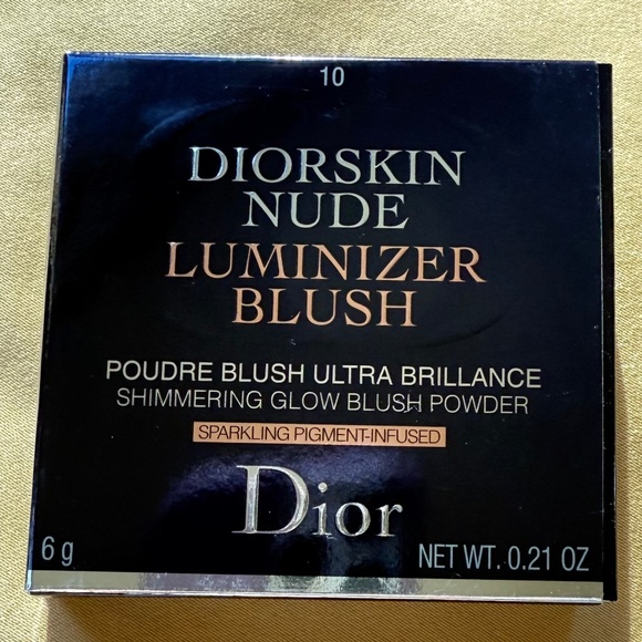 Diorskin Nude Luminizer Blush in shade 10 Coral Pop - Picture 1 of 6